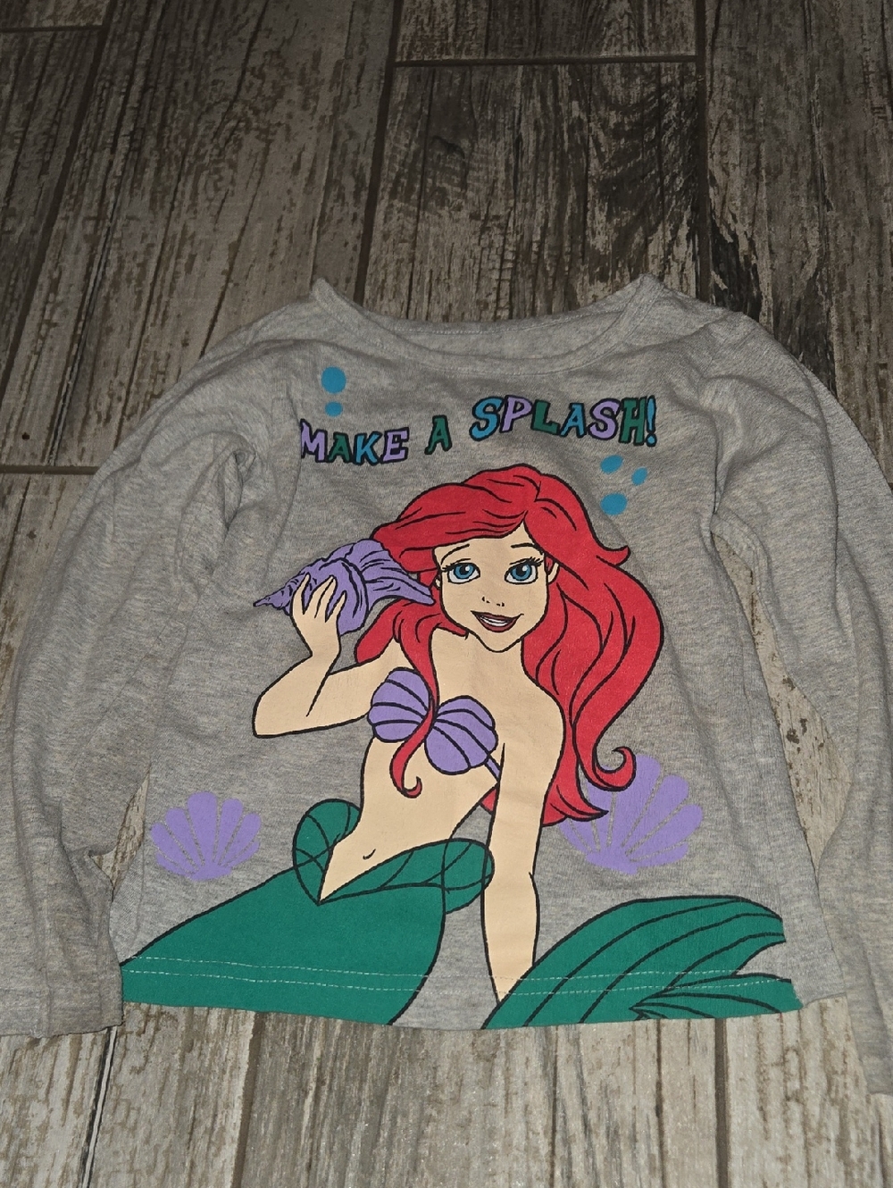 Disney Girls' Ariel 'Make a Splash' Gray Long-Sleeve Top